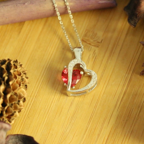 925 Sterling Silver 2Hearts red cubic zirconia - Picture 7 of 7